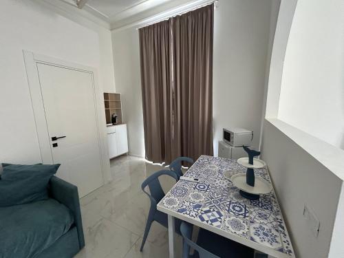 Suite with Spa Bath image 7