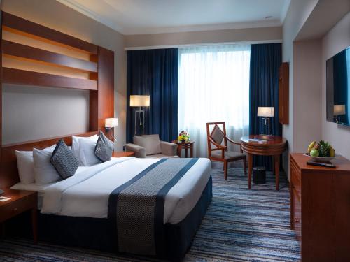 Deluxe Double Room with Sea View room in Retaj Al Rayyan