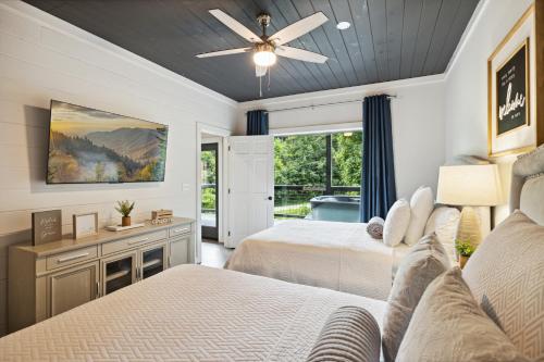Two-Bedroom House image 5