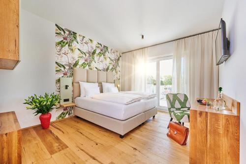 Hotel Der Einrichter Room Type - Double Room with Balcony