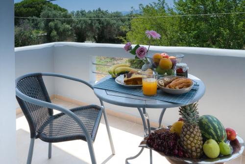 景觀, Diana 's houses in 馬夫羅禾尼 (基特伊奧)