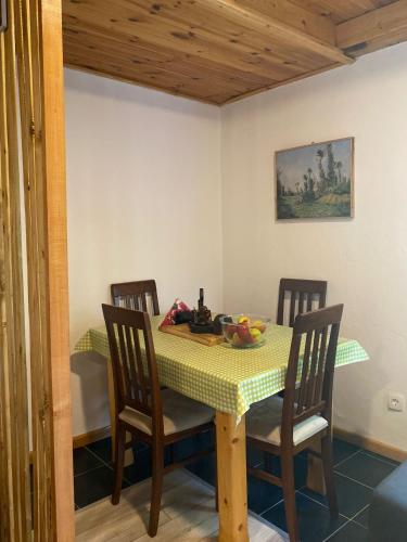 Cute lodge in Zeta in Ponari