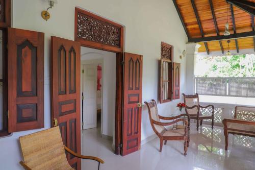 ilamparuma Hotel photo 1