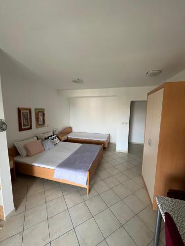 Apartments Edina - image 3