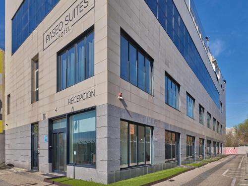 Paseo Suites Hotel - main image