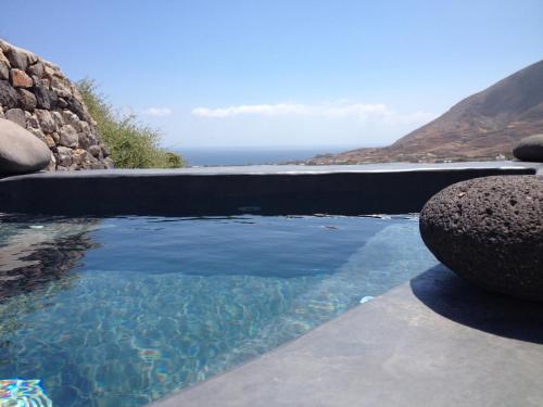 Sea view houses, Santorini