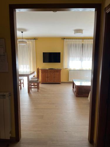 Koplietošanas atpūtas telpa ar TV, Casa Rural De Mascoras in Santibáñez el Alto