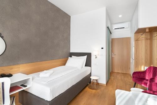 Hotel Dvorec - image 12