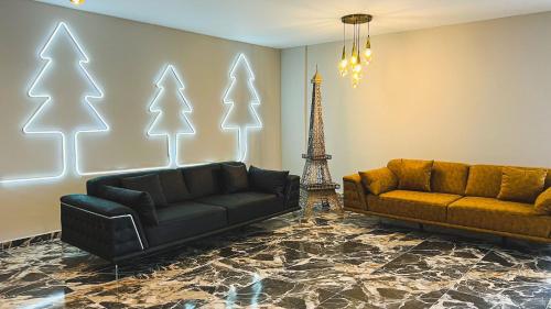 Előcsarnok, Next Suite in Cilekli