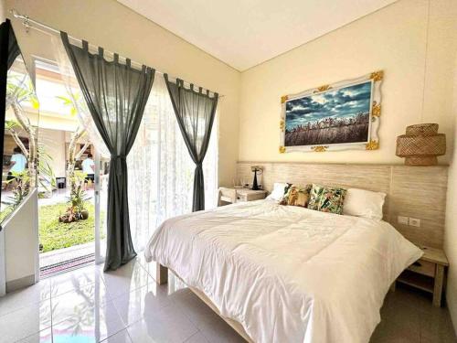 Courtyard living w/ BBQ garden in secluded hamlet