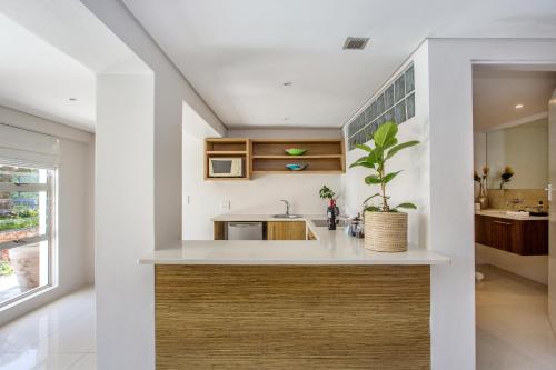 Far Horizons Camps Bay near Abseil Africa