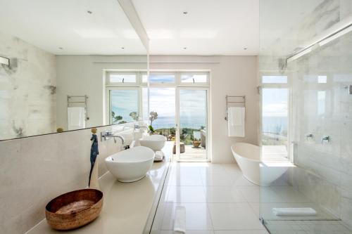 Far Horizons Camps Bay near Abseil Africa