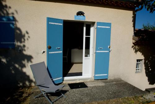 Nid douillet - LES FARGETTES - superbe vue - charmante petite maison avec jardin - 2 pièces à Privas