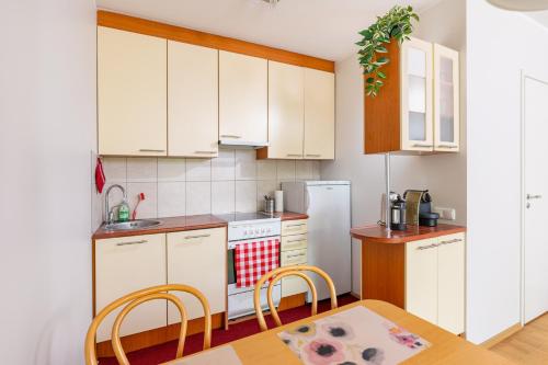 Your Dream Flat in the City Centre + Free Parking, Tallinn (photo 2)