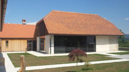 Smrekarjeva Domačija - image 14