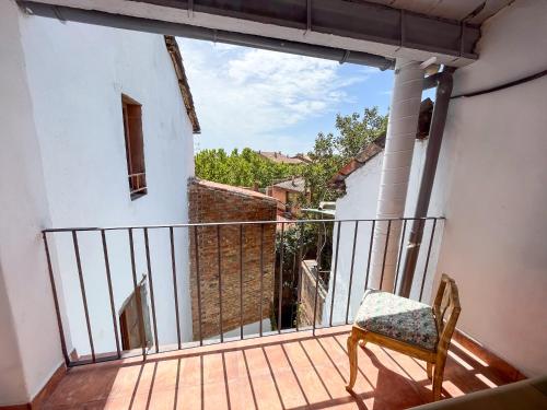 Casa Yama - Renovated House in the Center of Berga