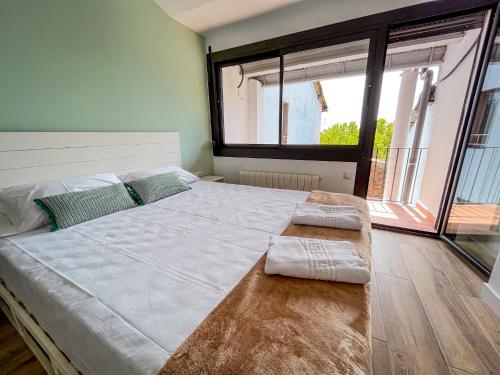 Casa Yama - Renovated House in the Center of Berga