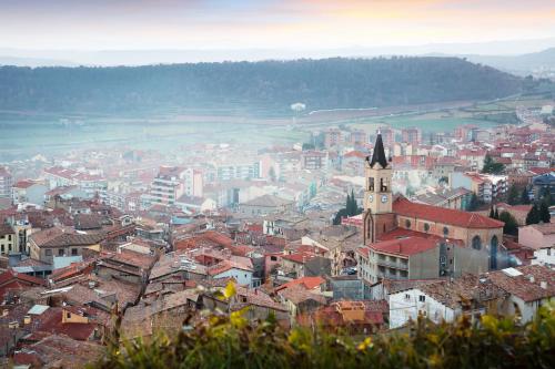 Casa Yama - Renovated House in the Center of Berga