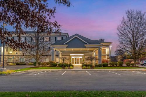 Comfort Inn & Suites East Greenbush - Albany