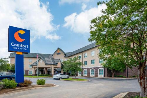 Comfort Inn & Suites Mobile near Eastern Shore Centre