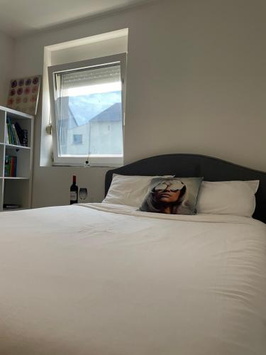 Large Room Free Parking 10mins to Luxembourg Airport Excellent Customer Service