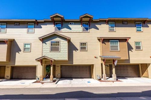 Luxury Home Downtown NAU Route 66 Snowbowl Room Type - Four-Bedroom House