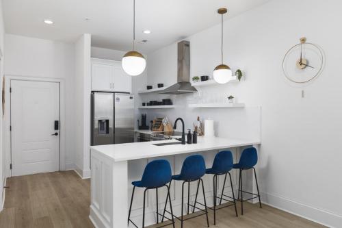 Stylish 5 Beds, 2 Bedroom in Trendy East Nashville in Nashville, USA