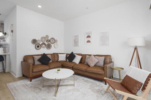 Stylish 5 Beds, 2 Bedroom in Trendy East Nashville in Nashville, USA