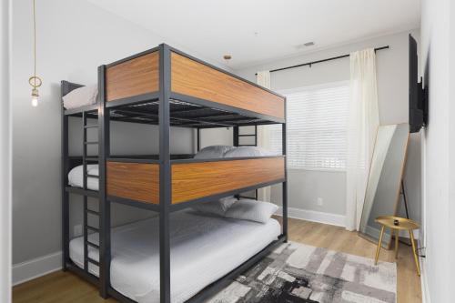 Stylish 5 Beds, 2 Bedroom in Trendy East Nashville in Nashville, USA