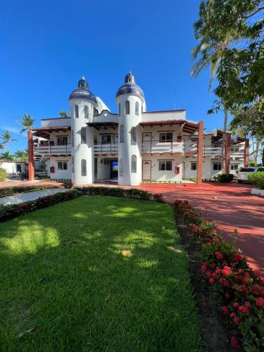 HOTEL VILLAS EL DORADO in Rincon de Guayabitos, Mexico