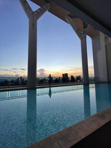 Aveline Suites Aesthetic Skydeck View ACQUA Private Residences near Rockwell Makati, Manila (photo 6)