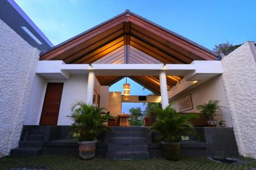 Affordable villa @Nyanyi, near Tanah Lot Temple