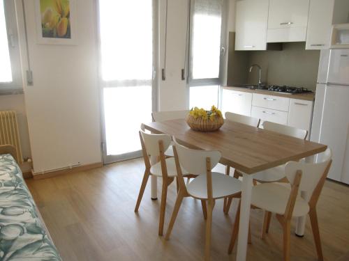 Two-Bedroom Apartment image 8