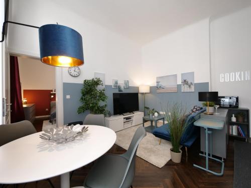  Stylish City Center Apartment in Wien