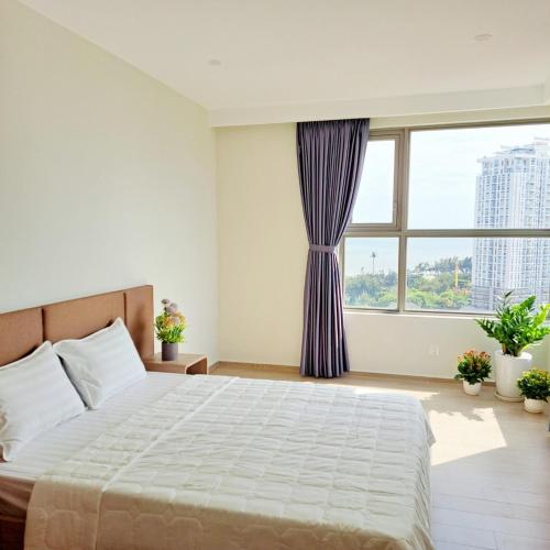 One-Bedroom Apartment image 7