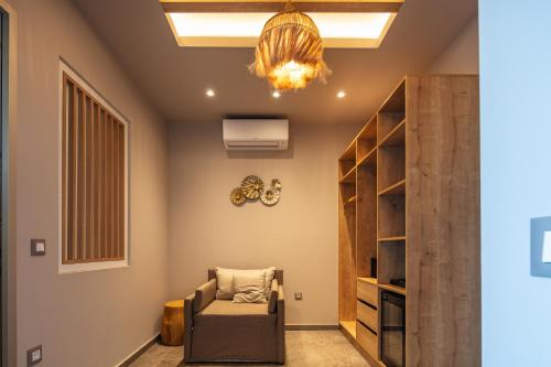 Junior Suite with Inland View image 5