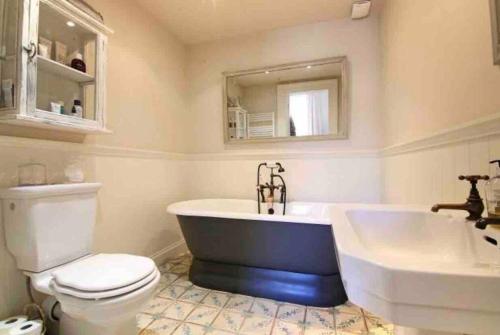 Home of Joy - 3 bedroom home with private garden, Glasgow (Foto 9)