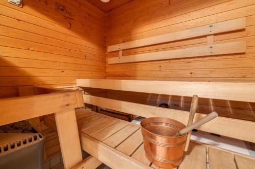 Sauna, Log Cabin Apartment Käkriäinen B (Log Cabin Apartment Kakriainen B) in Tonkopuro
