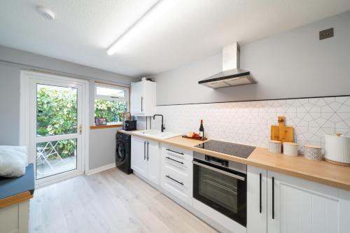 Вид, Heatherwood Cottage in Scone