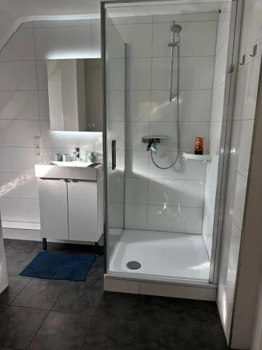A&V Apartments Gemütliche Rheinblick Wohnung Apt Daisy in Duisburg, Deutschland