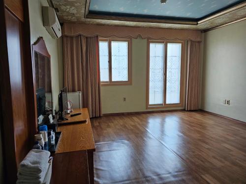 Pataya Motel in Nambu-myeon