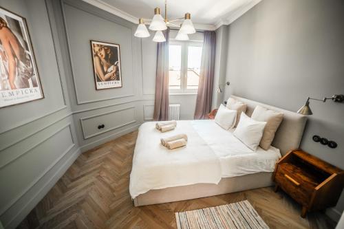 Królewska Deluxe Comfy Apartment by BookingHost, Краков