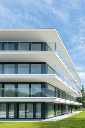 Sea & Lake - City Apartments