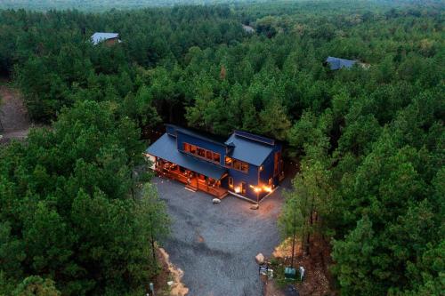 Unwind in Style! *NEW* Sip and Stay Hideaway, Брокен-Боу (фото 3)