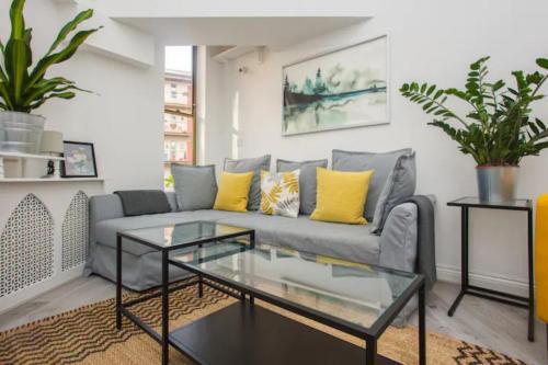 Modern & Spacious 2BD Apartment in Limehouse