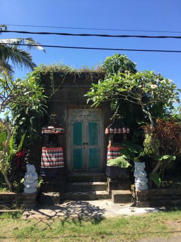 Kubu Pering, Bali