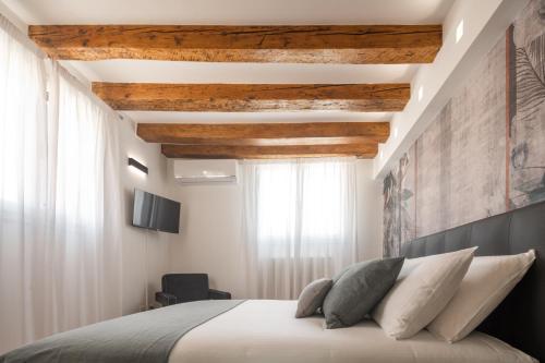 Ruga Bella Apartments R&R - Tap to explore photos