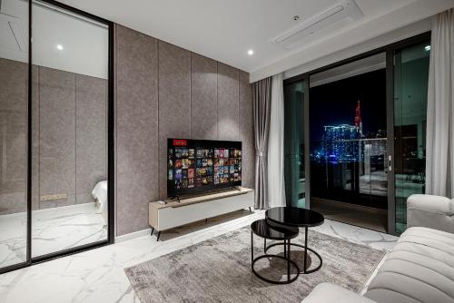 The Galleria Apartment #2 The Metropole