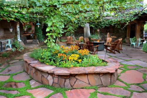 487131877 El Portal Sedona Hotel