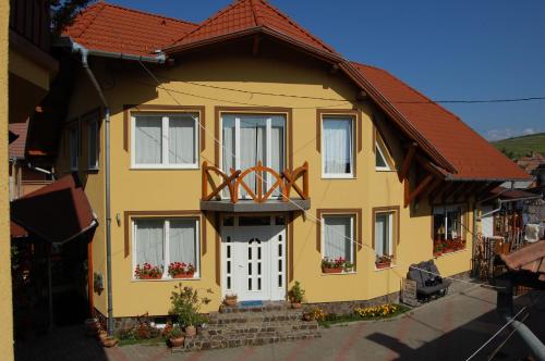 Triple Room with Mountain View